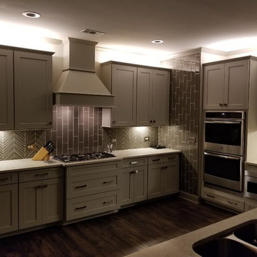 Cool Transitional Glass Backsplash