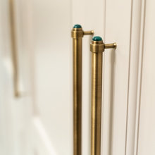 Hardware/doorknobs