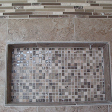 Warm neutral bathroom