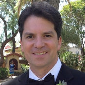 Tom Zazuetas foto