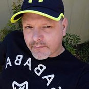 Mike Holmes's photo