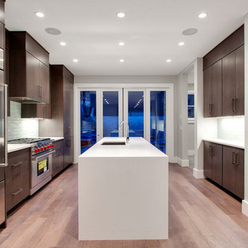 Sleek Executive Townhome with Rooftop Deck