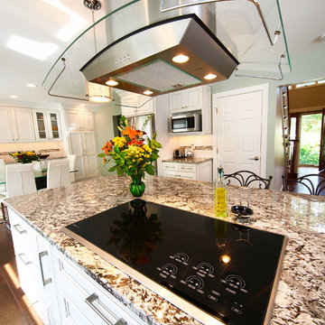 Perfect for Socializing Kitchen