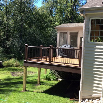Cedarburg, Wi. deck with Trex Transcend decking