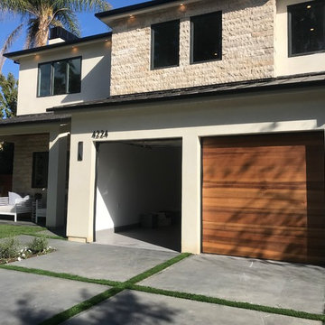 WIN GARAGE DOOR