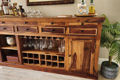 Home bar - traditional home bar idea