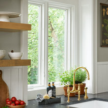 Kitchen Backsplash and wall paint