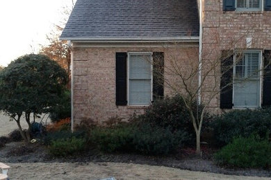 Elegant home design photo in Raleigh