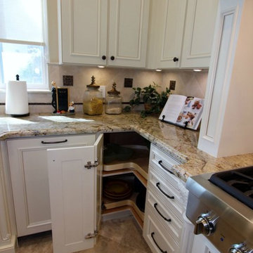 100 - Huntington Beach - Traditional Luxury Kitchen Remodel with Custom Cabinets