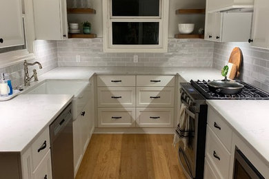 Kitchen - country kitchen idea in Portland