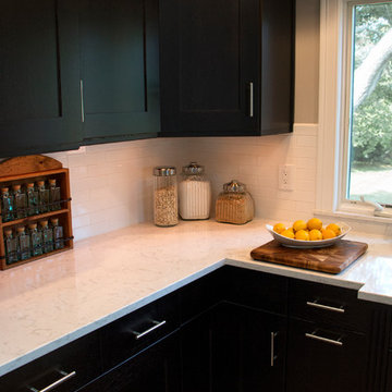 Smoke & White Commack Kitchen