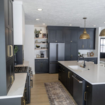 Entertain with Elegance: Delafield's Kitchen and Bar Masterpieces