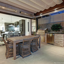 VistaLuxe&reg; Complementary folding doors - Products