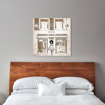 Oliver Gal 'Queen of the Store Gold' Canvas Art