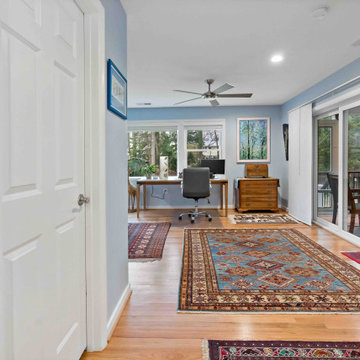 Lovely & Bright Vienna Master Suite & Screened Porch Addition