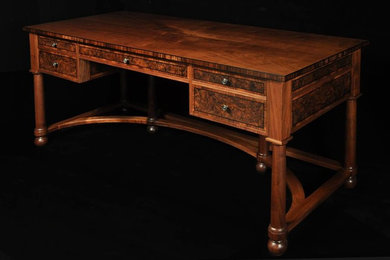 a sir edwin lutyens style desk