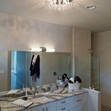 Contemporary Style with Lori Manning Designs and Tundra Homes
