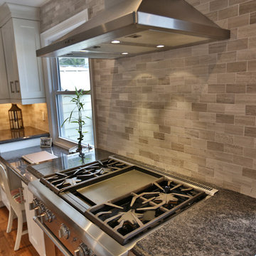 Modern Kitchen Burlington Ontario