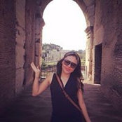 Lulu Mtz A's photo