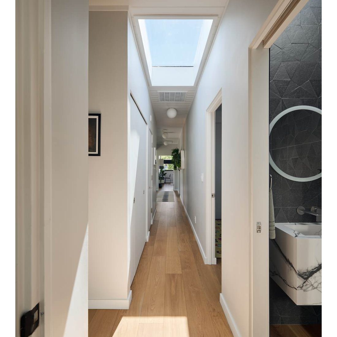 Flowing Courtyard Eichler