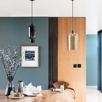 Modern De Nimes Kitchen