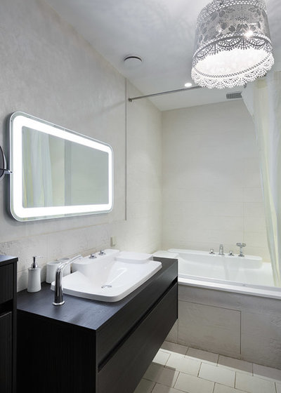 Современный Ванная комната by artspice studio