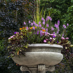 Gamberaia Bowl - Outdoor Decor