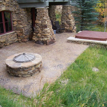 Custom Spa in Nature, Maximum Comfort Pool & Spa, Inc.