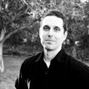 Chris Mills's photo