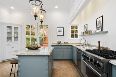 Ornate kitchen photo in Sacramento