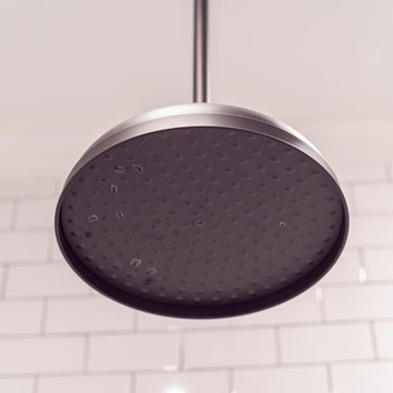English Chestnut | Master Bathroom
