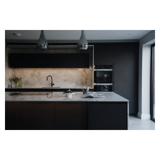 Radlett New Build Black Kitchen - Modern - Kitchen - Hertfordshire - by ...