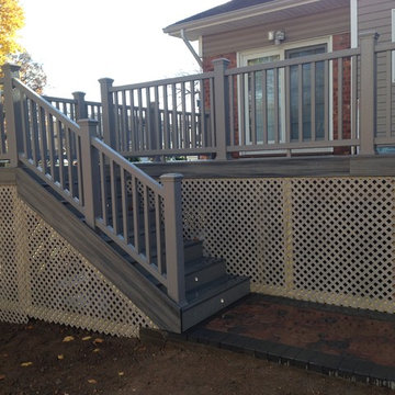 Trex Transcends Tropics Island Mist with Trex Gravel Path Railing