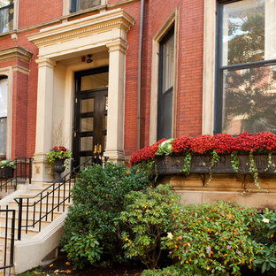 Klassisches Haus mit Backsteinfassade in Boston