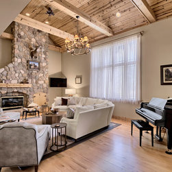 Rustic Home in Wauconda, IL - Home Decor