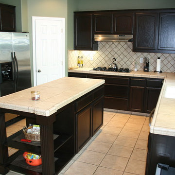 UPDATED OAK CABINETS-AFTER