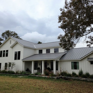 Contemporary Farmhouse