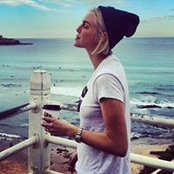 Phoebe Dahls foto