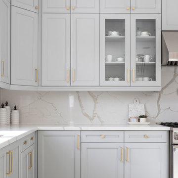 A modern Kitchen With a Traditional Touch