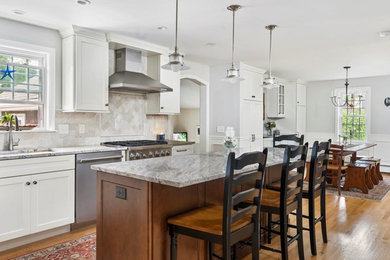 Inspiration for a timeless kitchen remodel in Providence