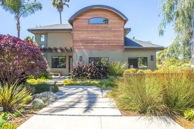 Home design - tropical home design idea in San Diego