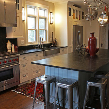 Industrial Red Farmhouse Kitchen in Oak Park