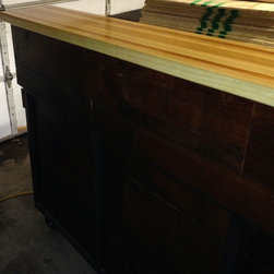 139 Buena Vista Bar - Bar Carts