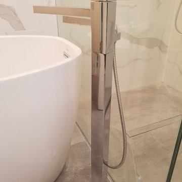Capilano Master Bathroom