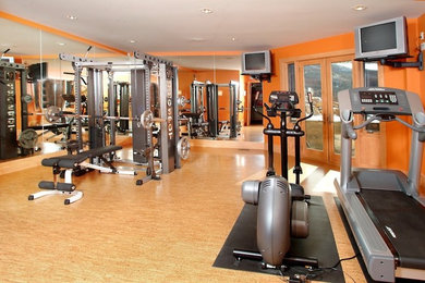 Photo of a home gym in Jackson.