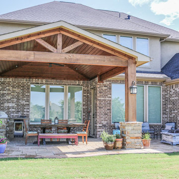 Patio Cover and Kitchen on the Lake: Fulshear, TX