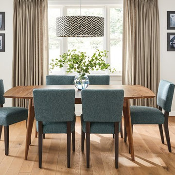 Ventura Extension Table