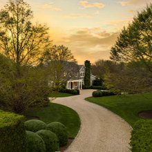 Front/Back House: Entrance