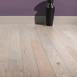 Wire Brushed White Oak Chinchilla - Hardwood Flooring