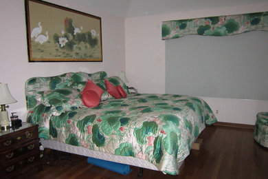 Bedroom - large traditional master dark wood floor bedroom idea in Chicago with white walls